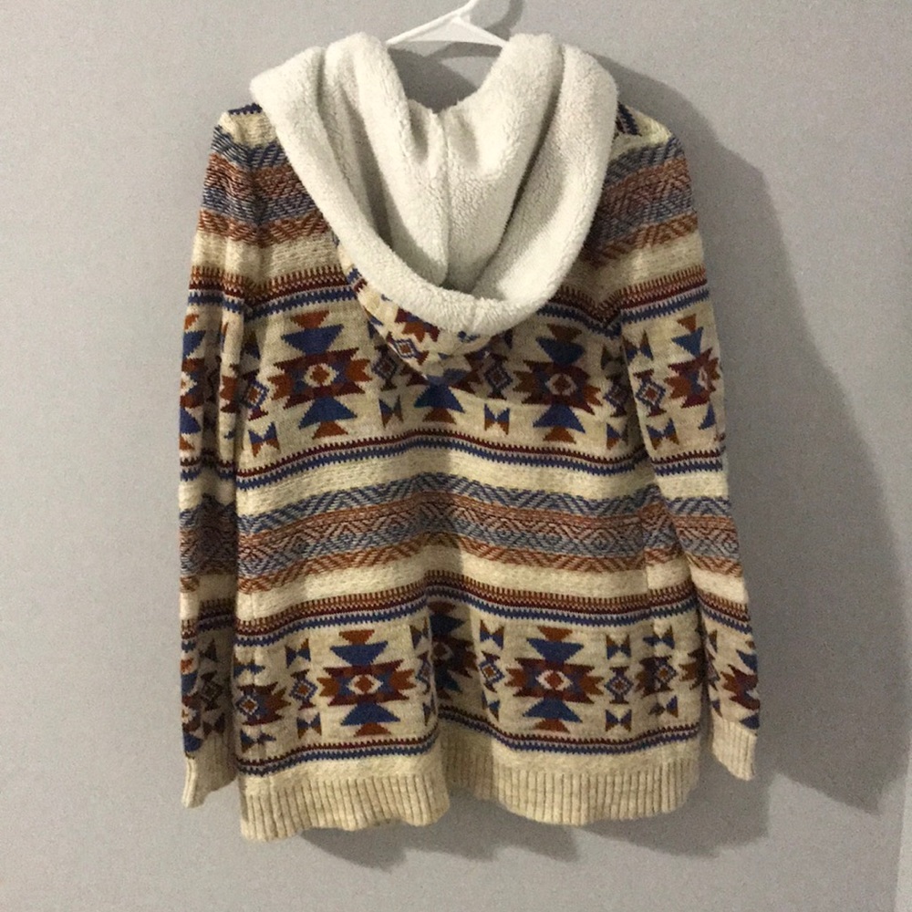 Sweater - Picture 2 of 2